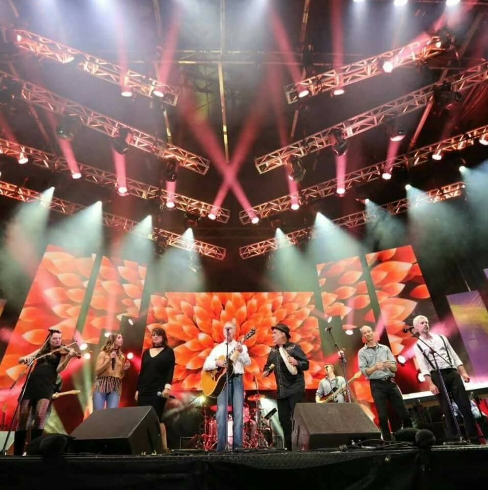 Meet your Posher, Thomas